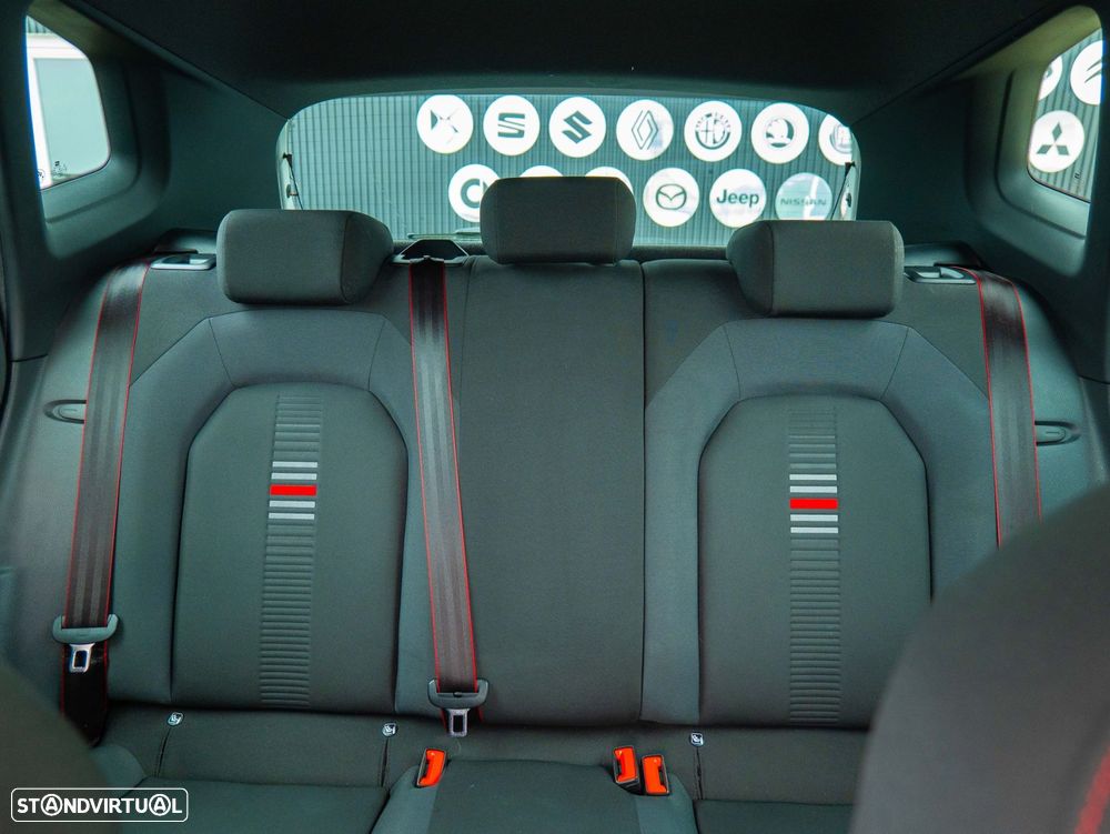 SEAT Arona 1.0 TSI FR - 24