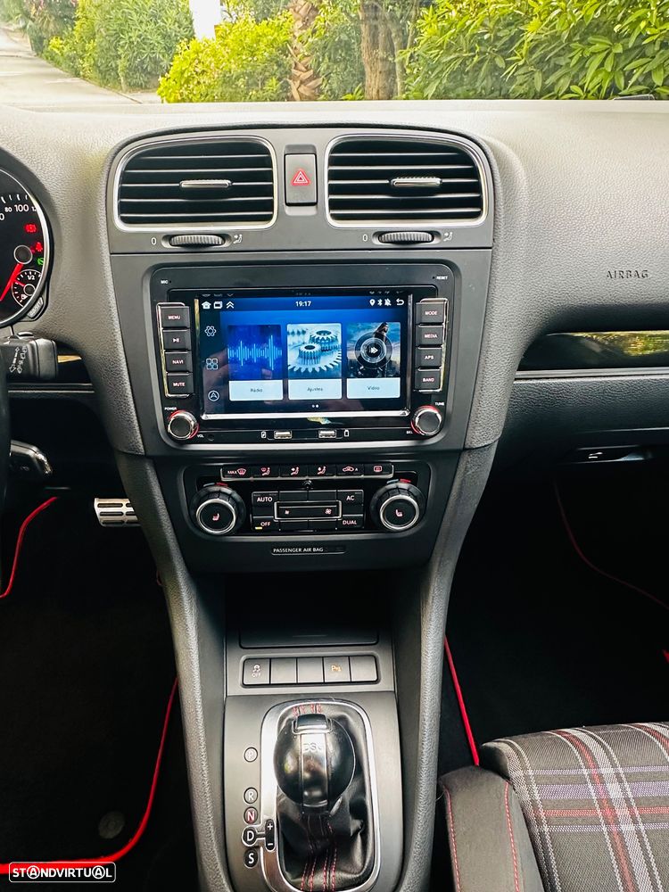 VW Golf 2.0 GTI DSG - 14