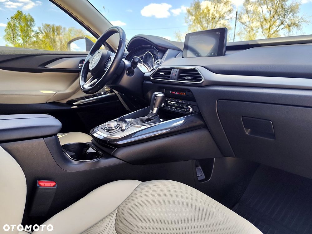 Mazda CX-9 - 16