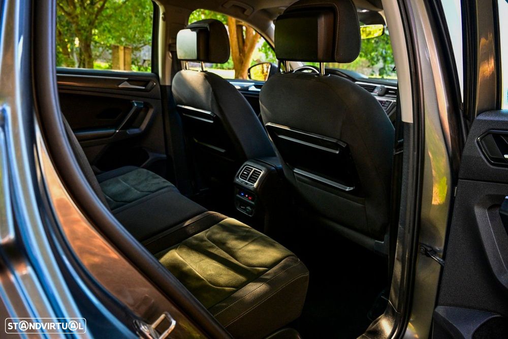 VW Tiguan 2.0 TDI Highline DSG 4Motion - 42