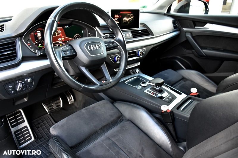 Audi Q5 2.0 40 TDI quattro S tronic Basic - 2