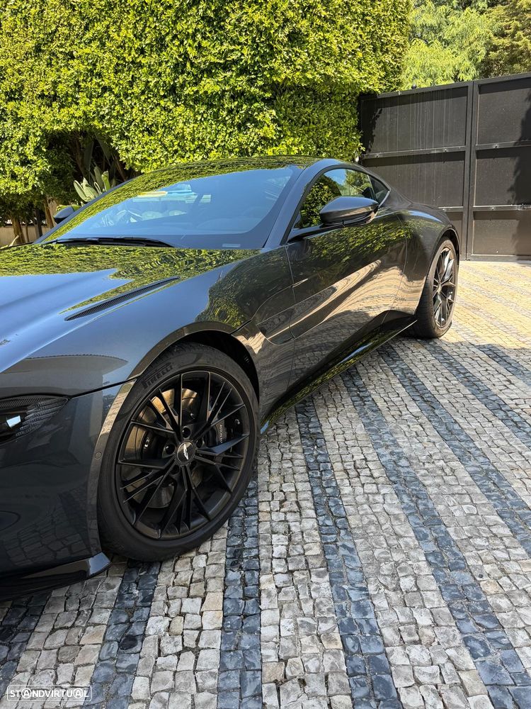 Aston Martin Vantage Coupe 2021 photo 4