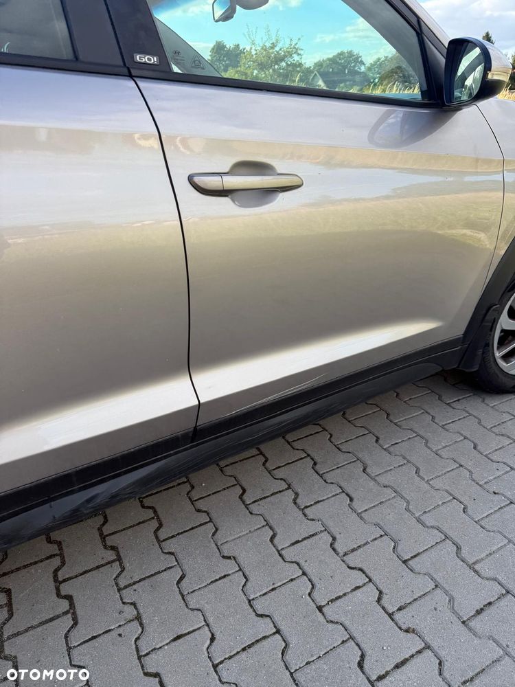 Hyundai Tucson 1.6 GDI BlueDrive GO 2WD - 12