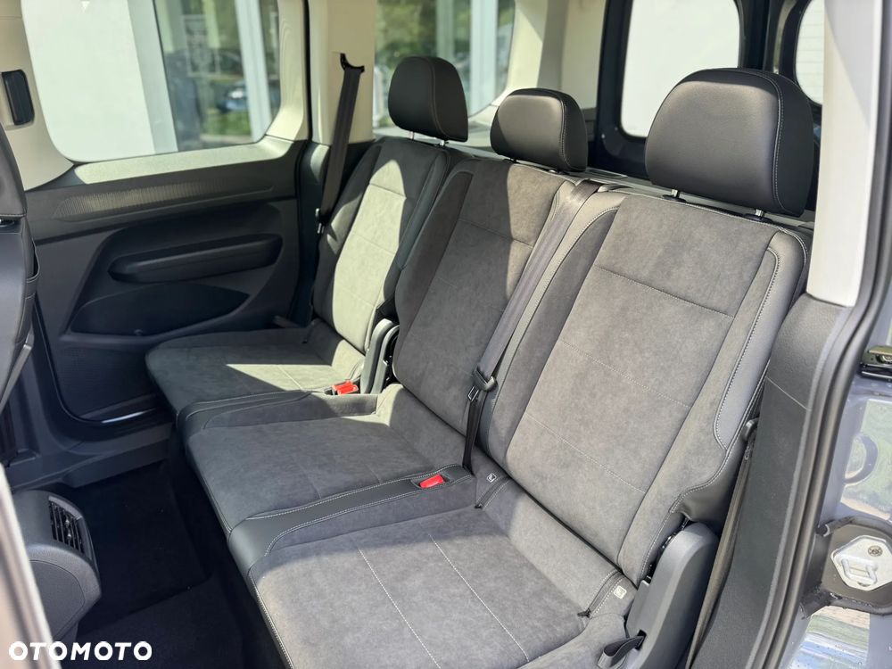 Volkswagen Caddy 2.0 TDI Dark Label DSG - 16