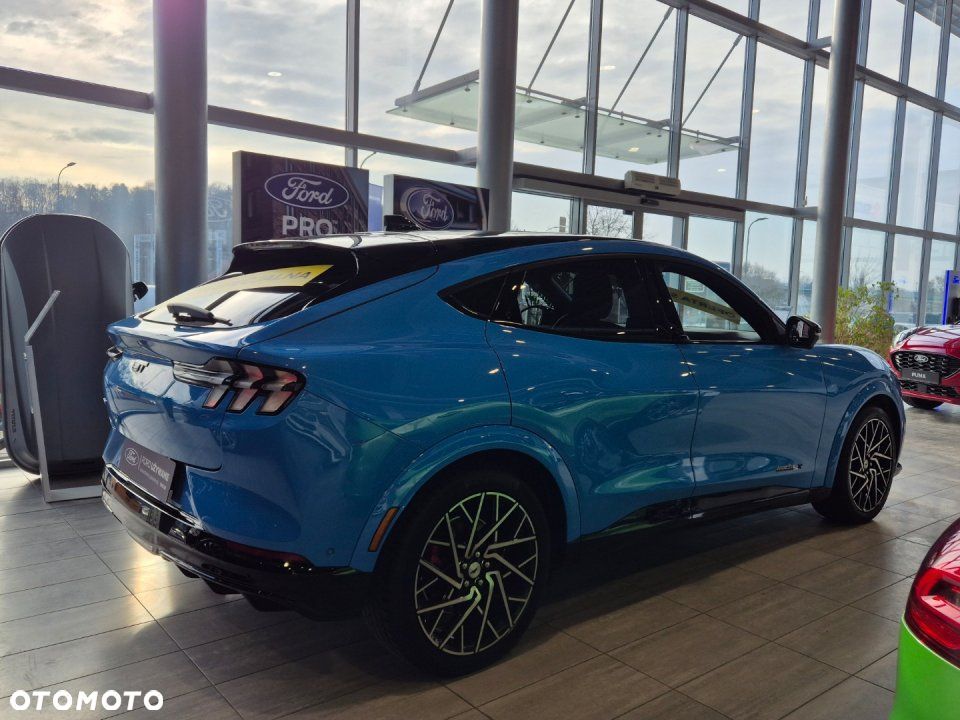 Ford Mustang Mach-E - 17