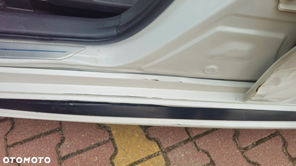 Toyota Corolla 1.8 Hybrid GR Sport - 12