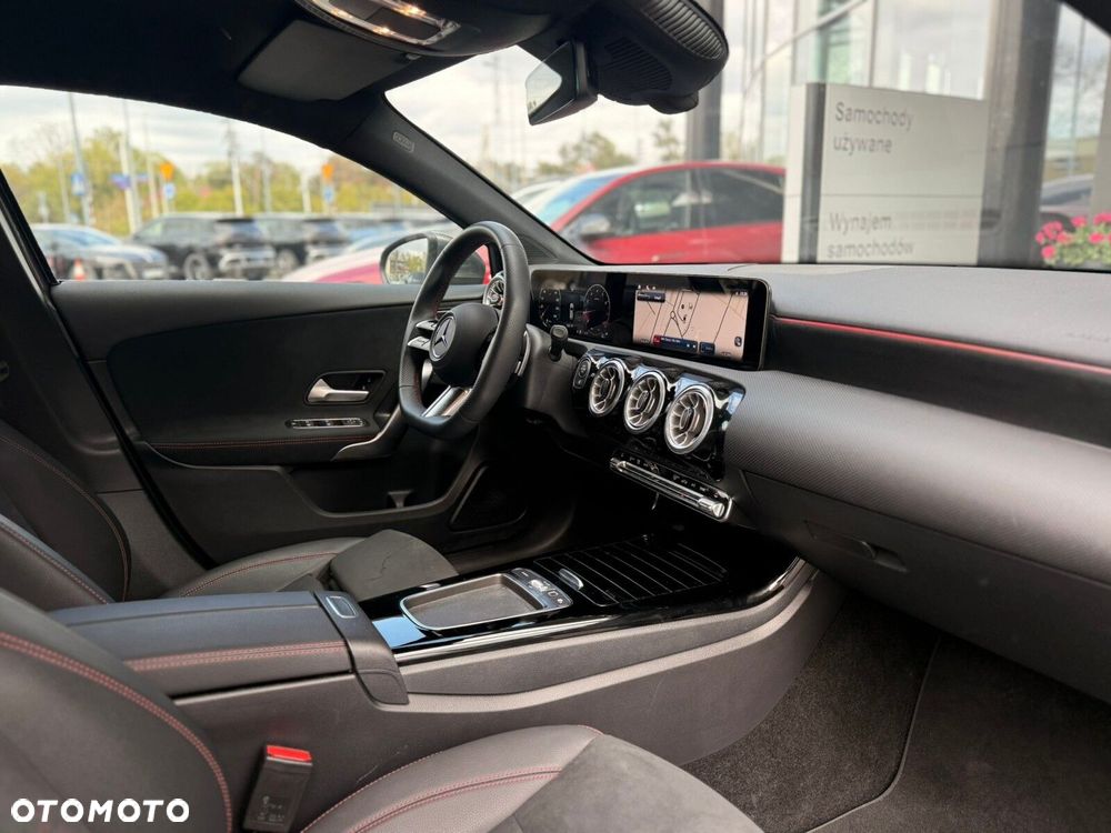 Mercedes-Benz Klasa A 200 AMG Line 7G-DCT - 15