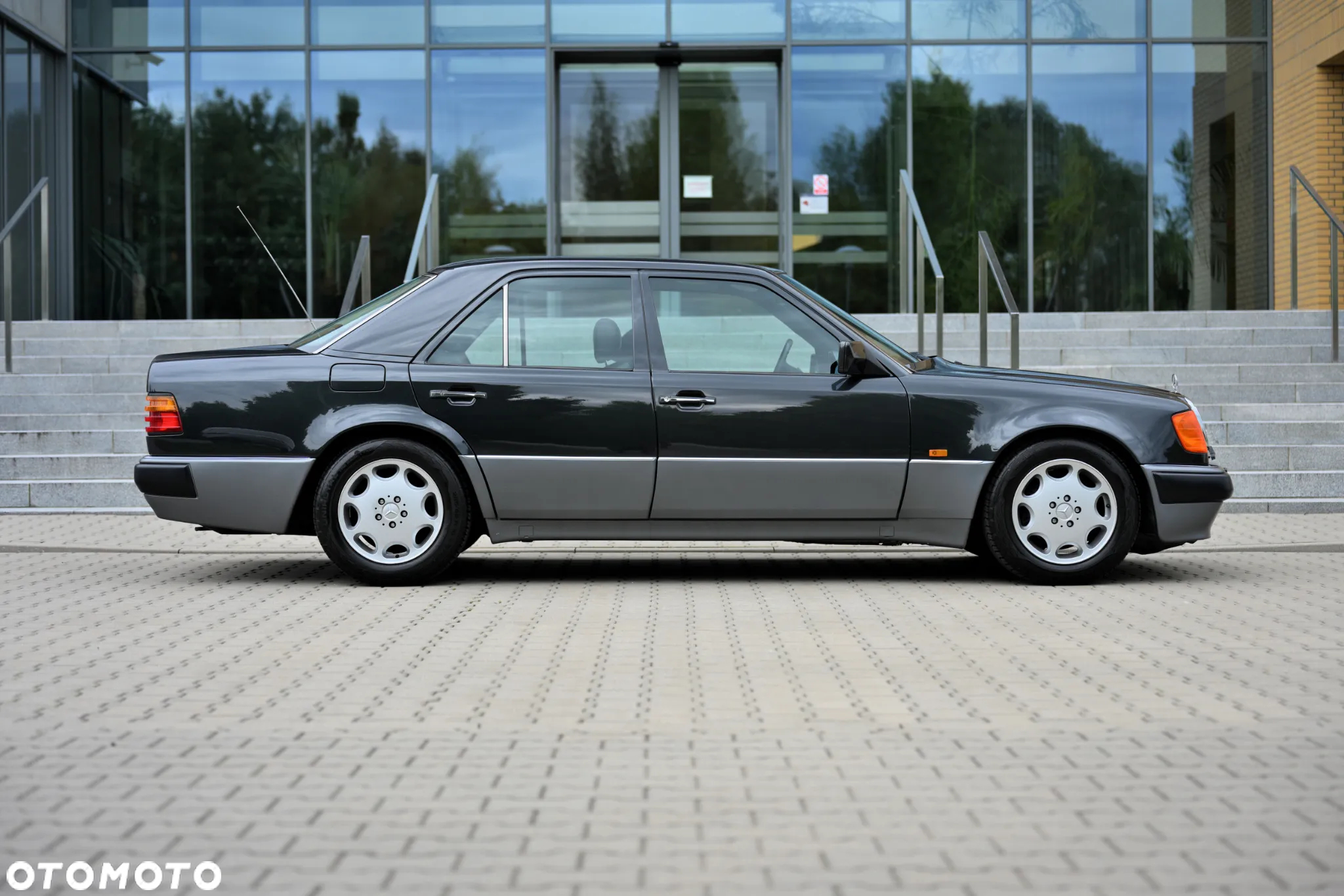 Mercedes-Benz Klasa E - 15