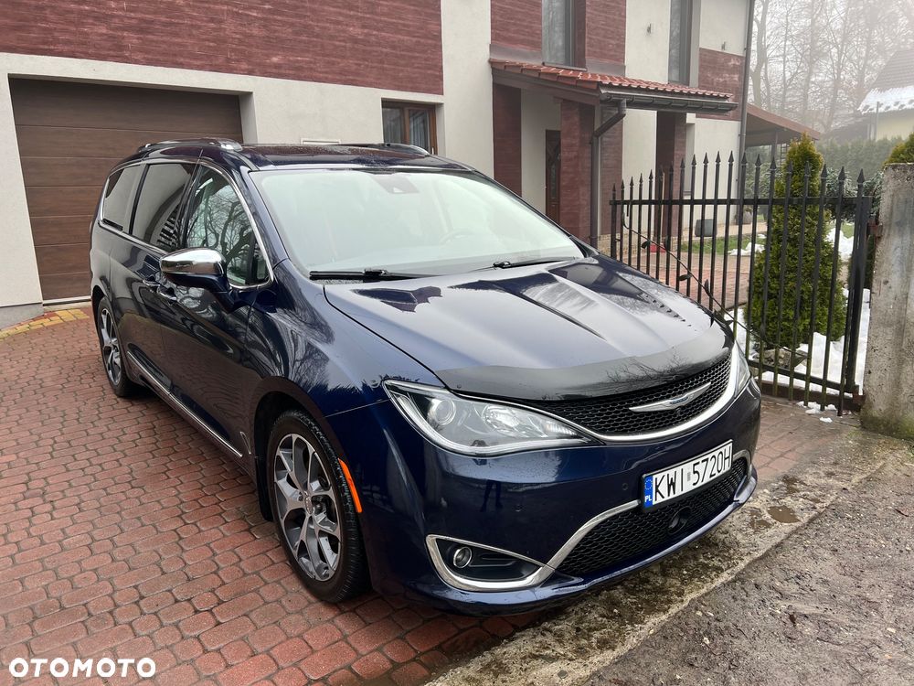 Chrysler Pacifica - 6