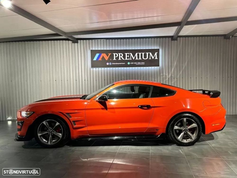 Ford Mustang - 48