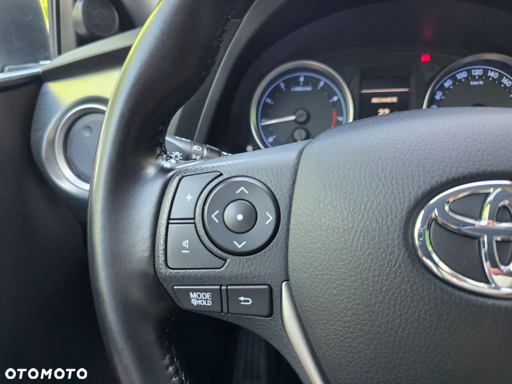 Toyota Auris - 28