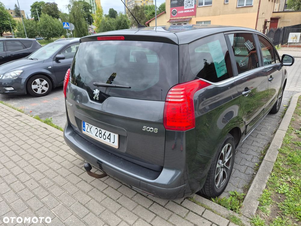 Peugeot 5008 120 VTi Premium - 2
