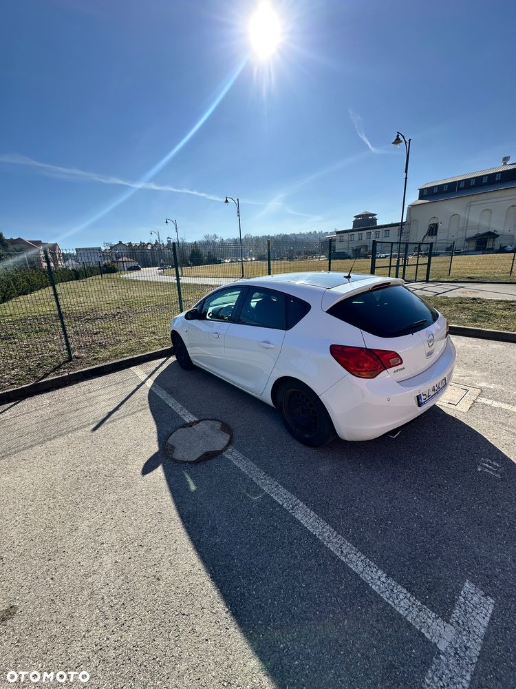 Opel Astra - 10