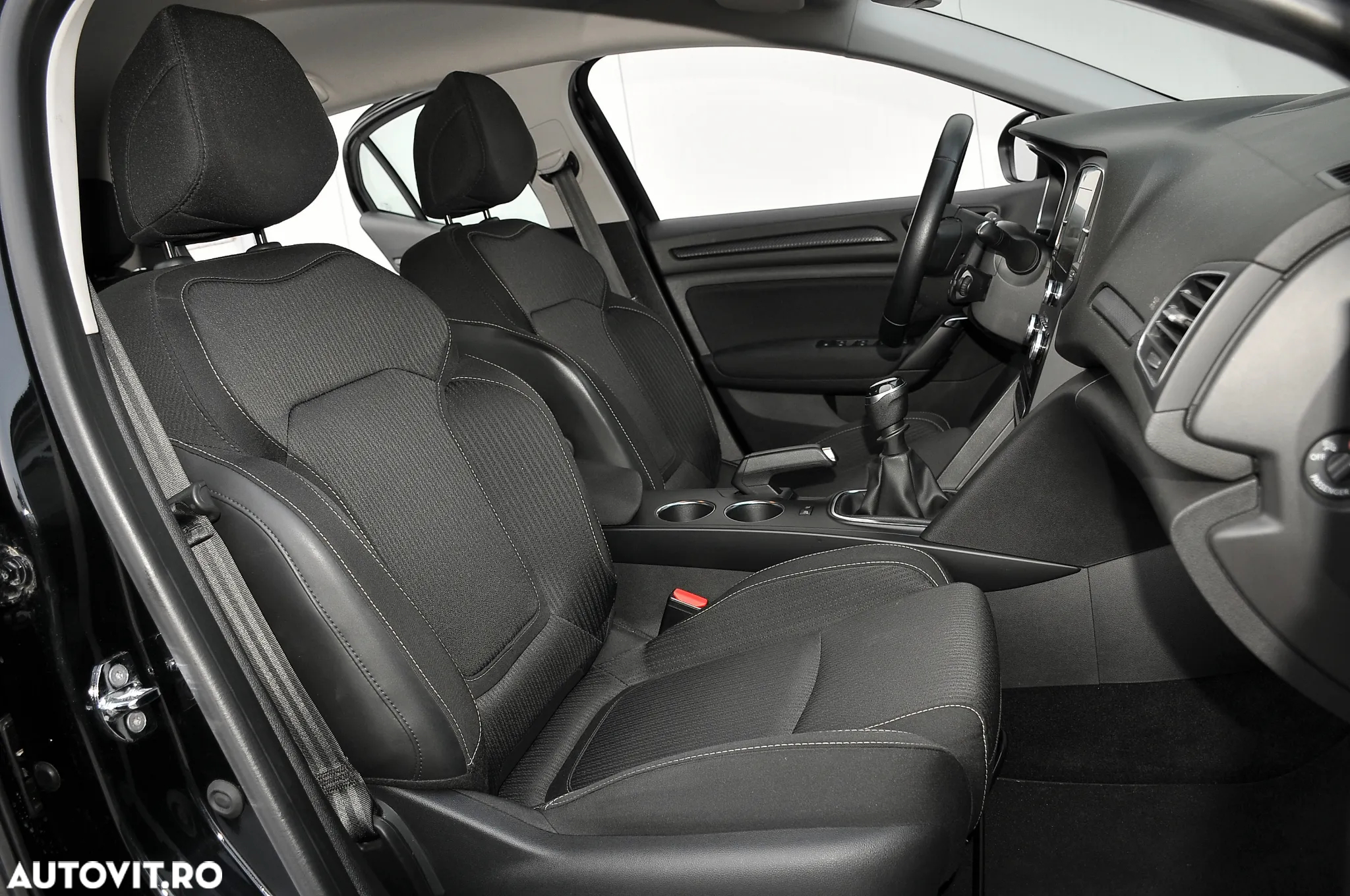 Renault Megane BLUE dCi Business - 13