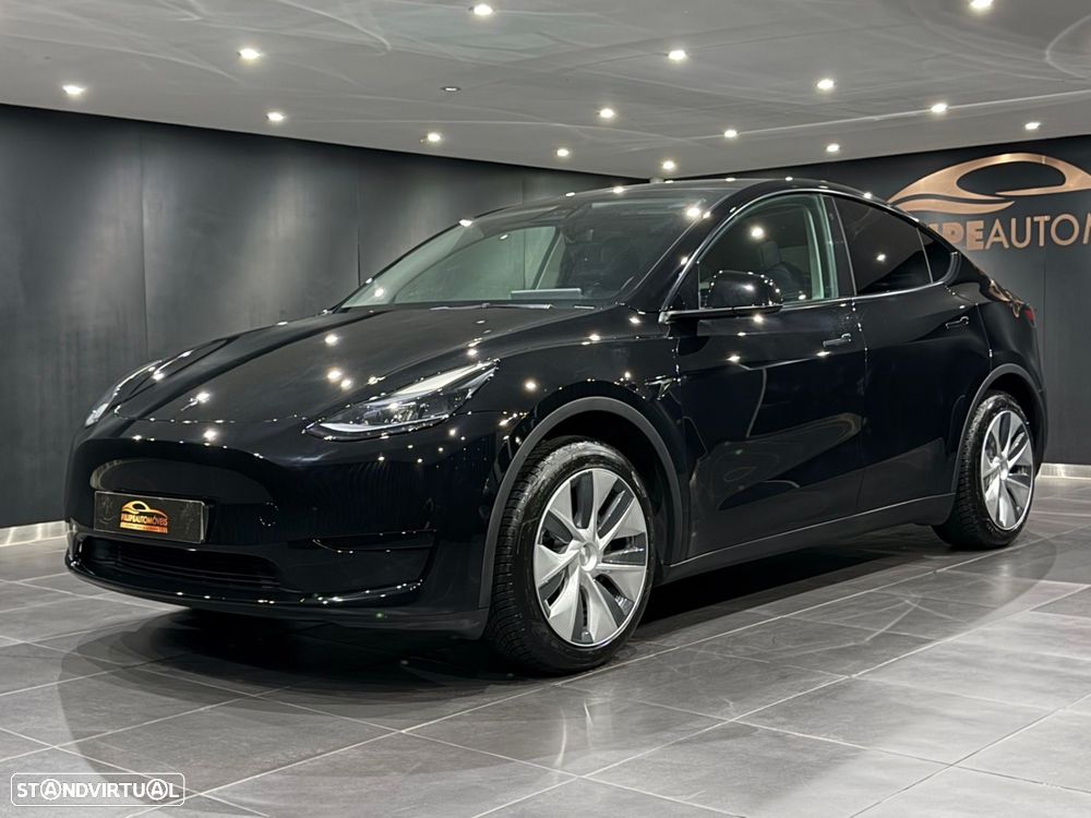 Tesla Model Y Standard - 1