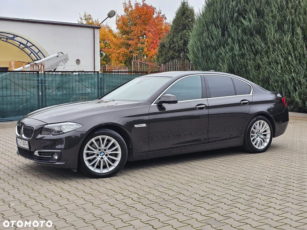 BMW Seria 5 525d Luxury Line - 11