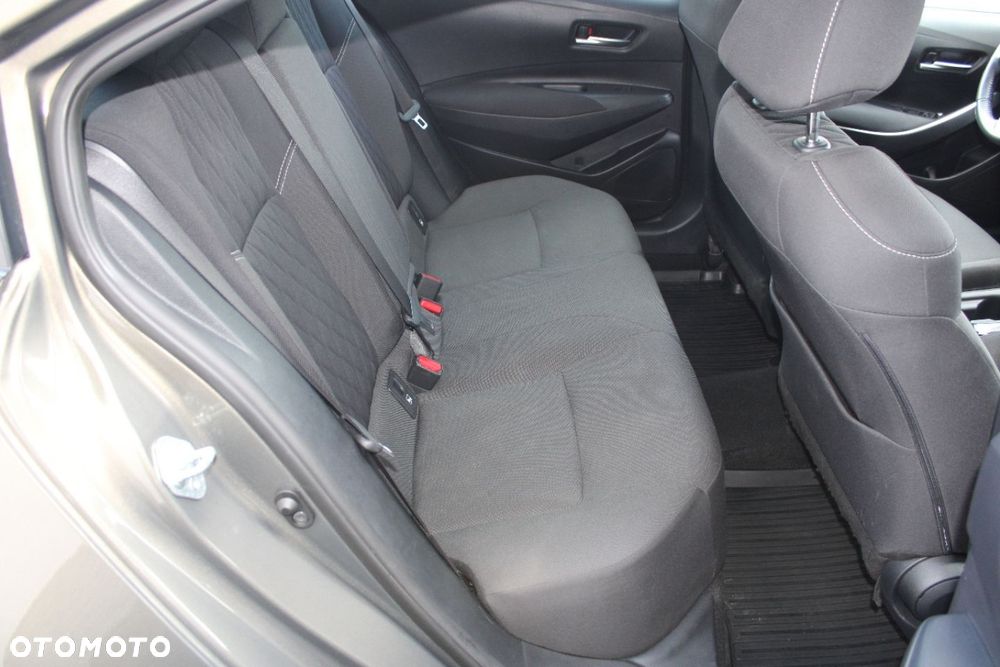 Toyota Corolla - 24
