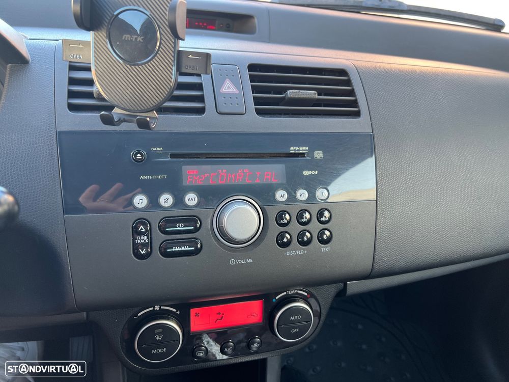 Suzuki Swift 1.3 DDiS GL - 8