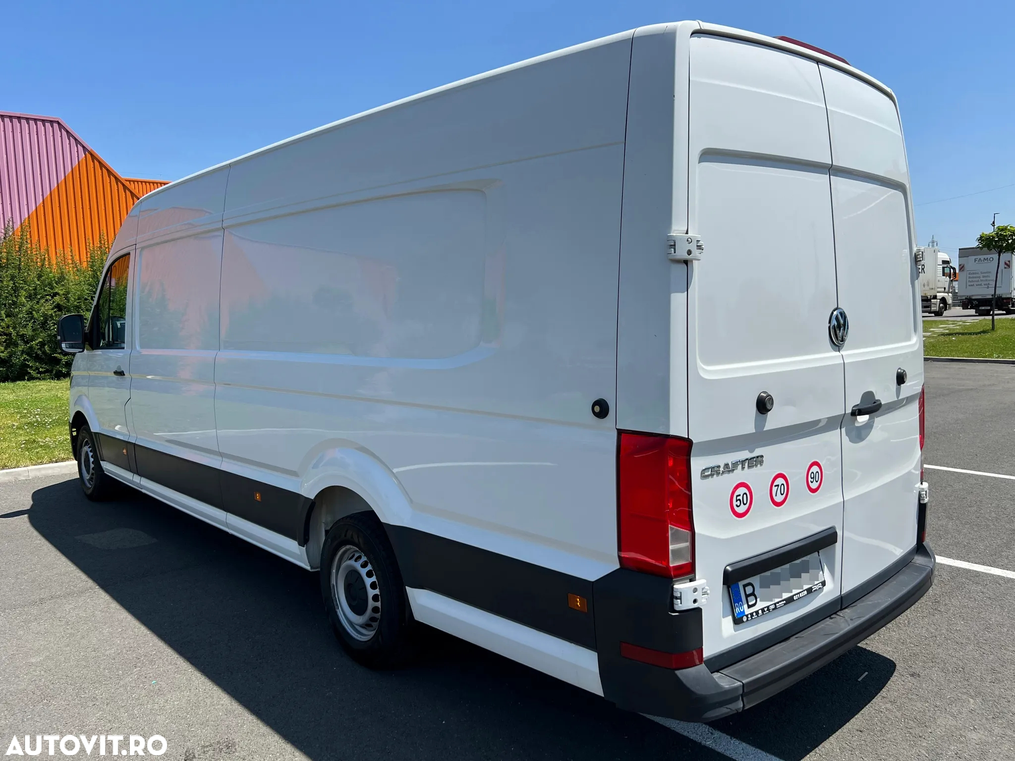 Volkswagen Crafter Furgon Maxi L5H3 - 4