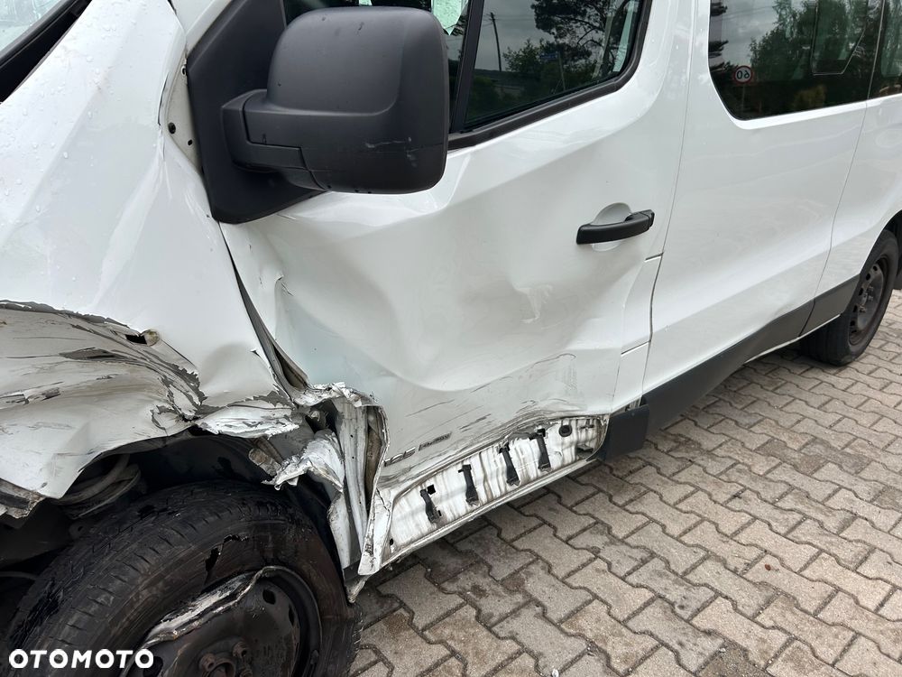 Renault Trafic - 32