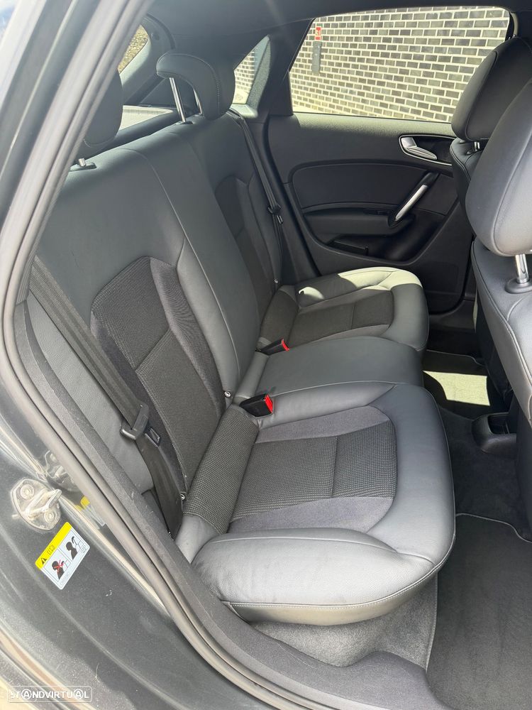 Audi A1 Sportback 1.6 TDI S tronic S line edition - 16