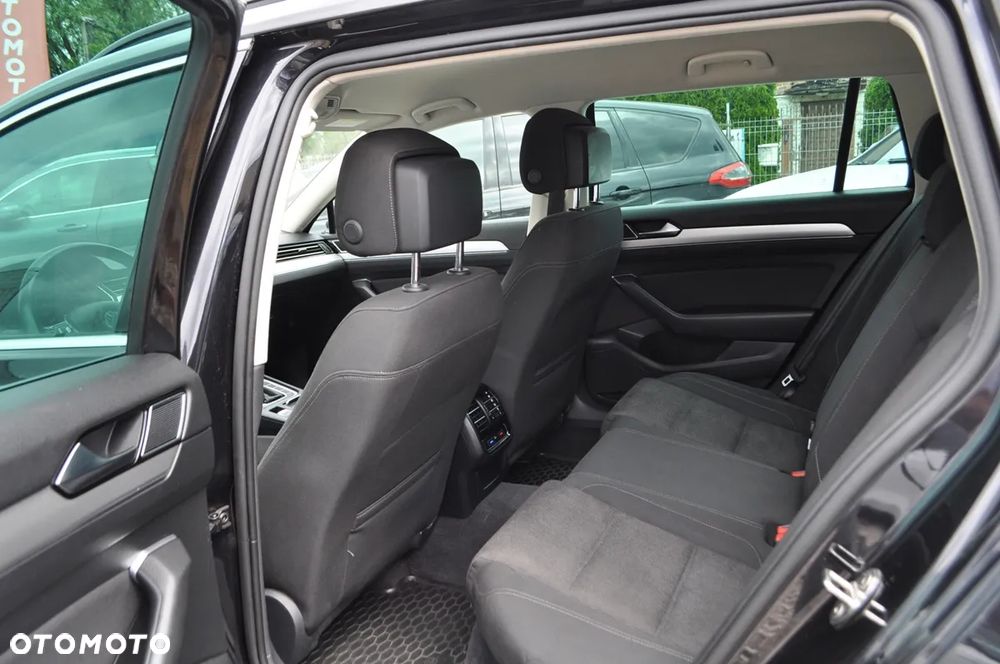 Volkswagen Passat 2.0 TDI BMT Comfortline DSG - 22