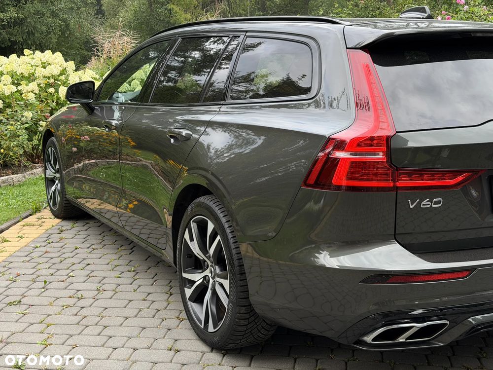 Volvo V60 T6 AWD Geartronic R-Design - 9
