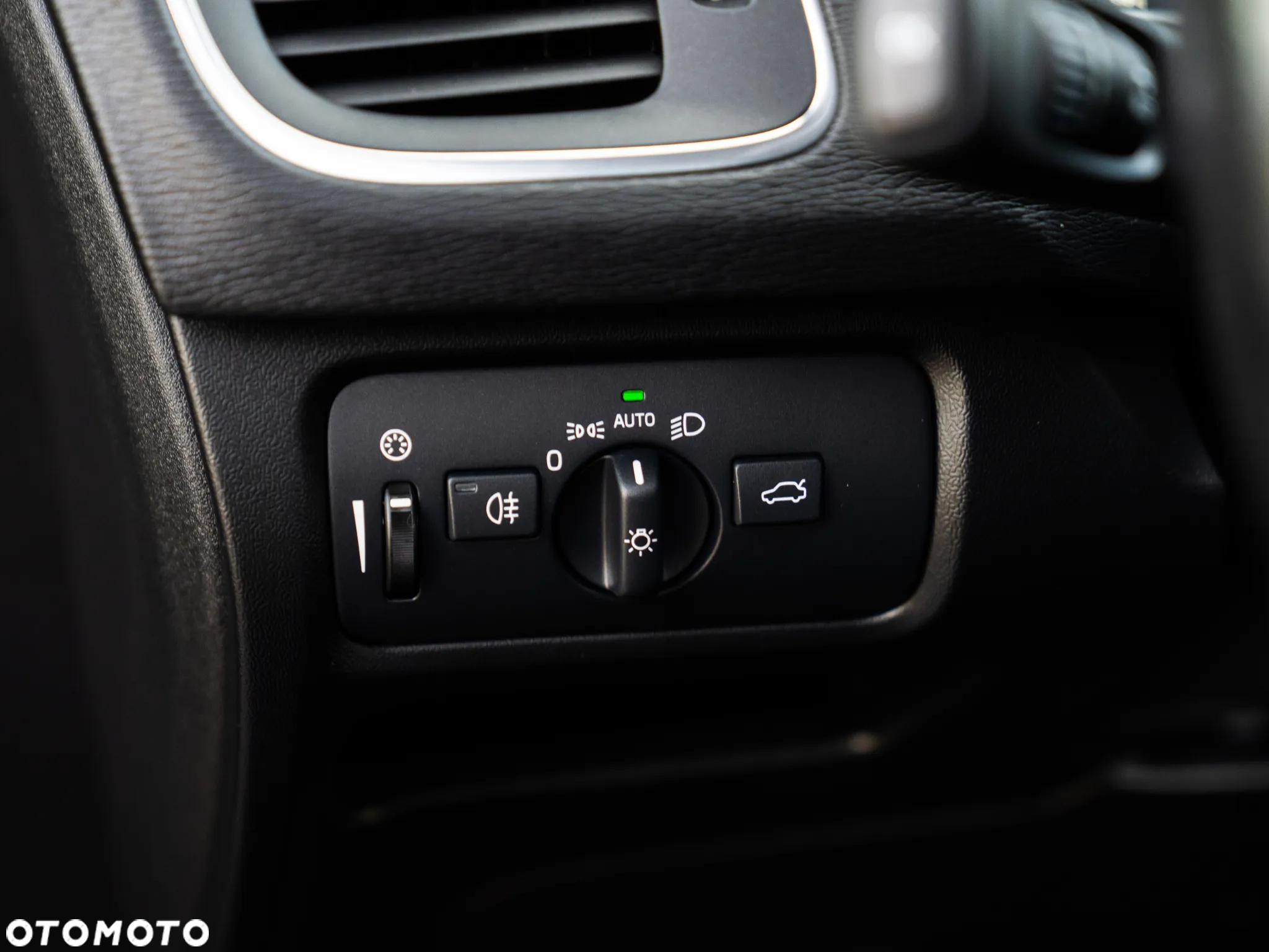 Volvo V40 D2 RDesign - 39