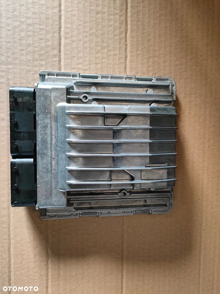 BMW E90 E91 LIFT 2.0B STEROWNIK SILNIKA 5WK93709 - 6