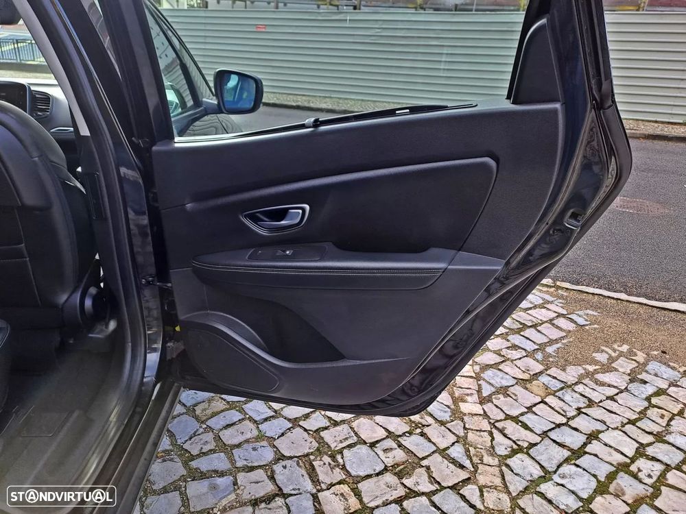 Renault Grand Scénic 1.6 dCi Intens SS - 21