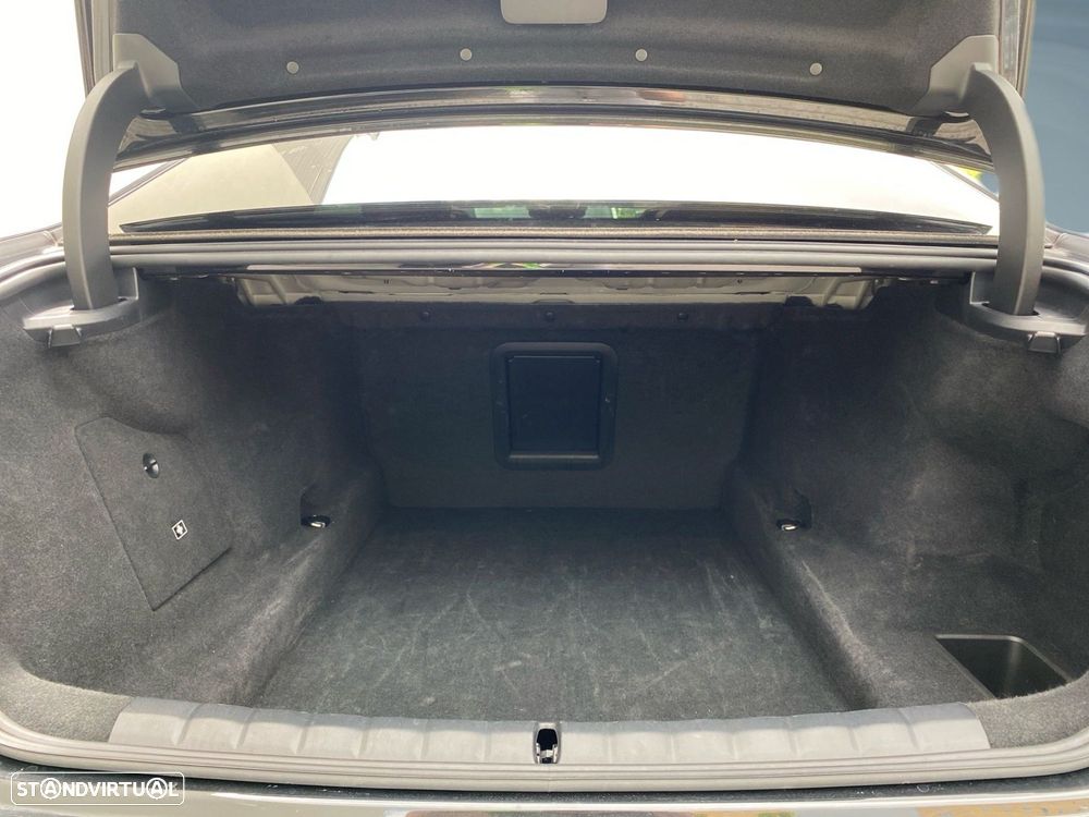 BMW 750 750e xDrive Pack Desportivo M - 24