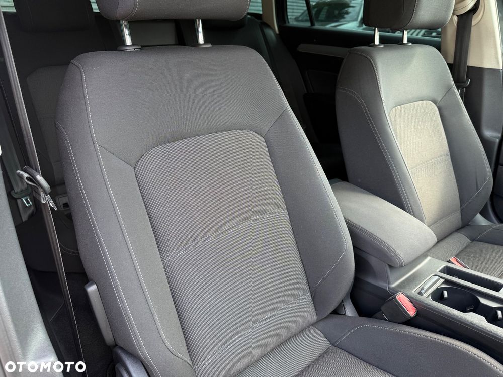 Volkswagen Passat Variant 1.6 TDI SCR DSG Comfortline - 34