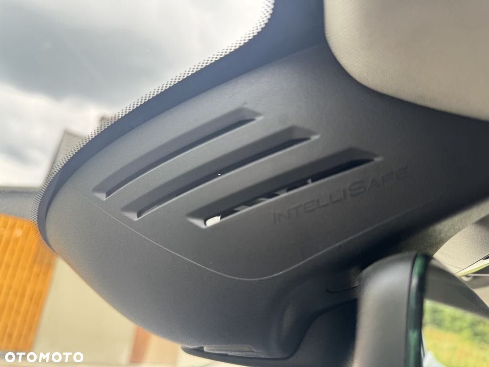 Volvo V90 D4 SCR Momentum Pro - 32