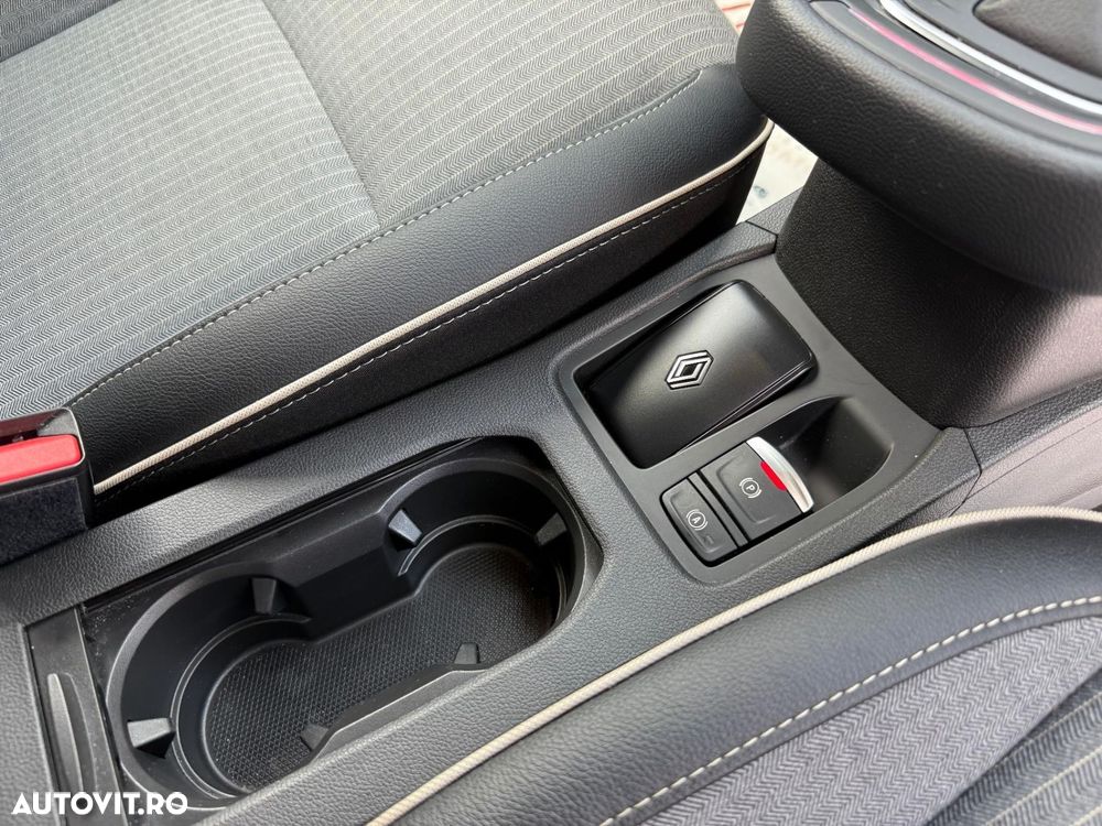 Renault Clio - 24