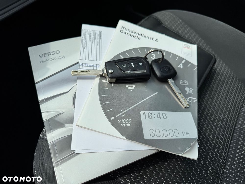 Toyota Verso 1.8 5-Sitzer Skyview Edition - 11