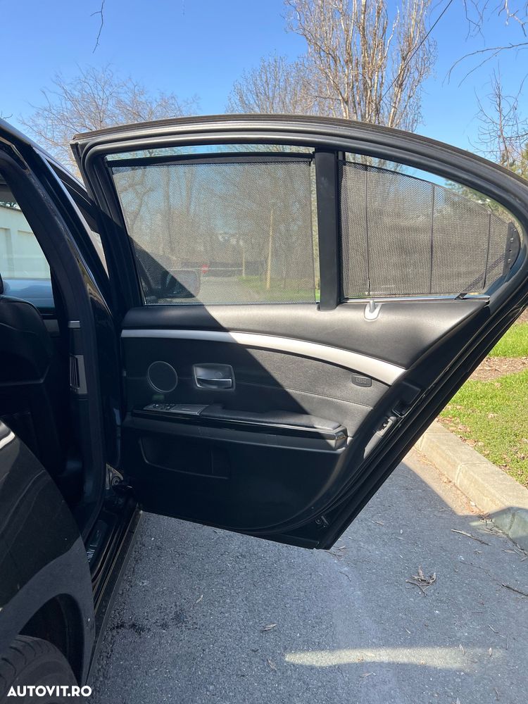 BMW Seria 7 740i A - 9