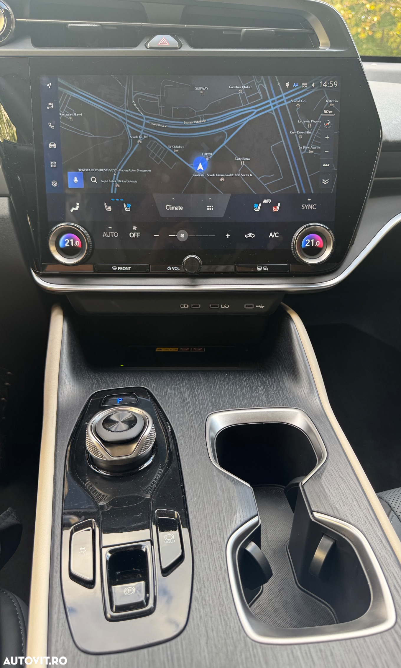 Lexus RZ 450e AWD Executive - 12