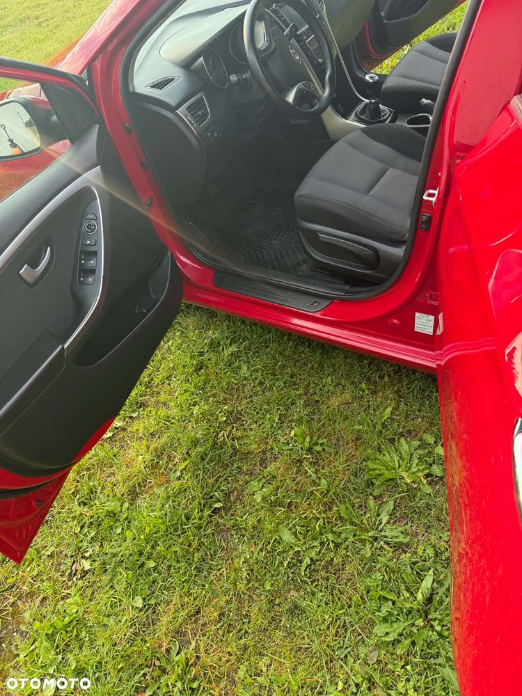 Hyundai i30 1.4 Comfort - 10