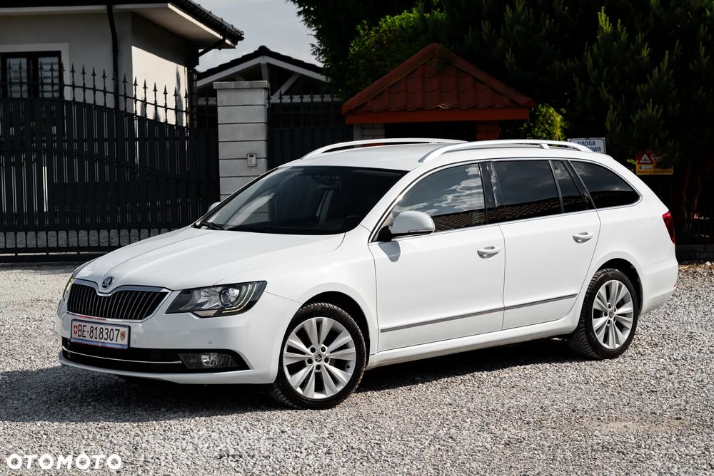 Skoda Superb 2.0 TDI Green tec 4x4 DSG Elegance - 8