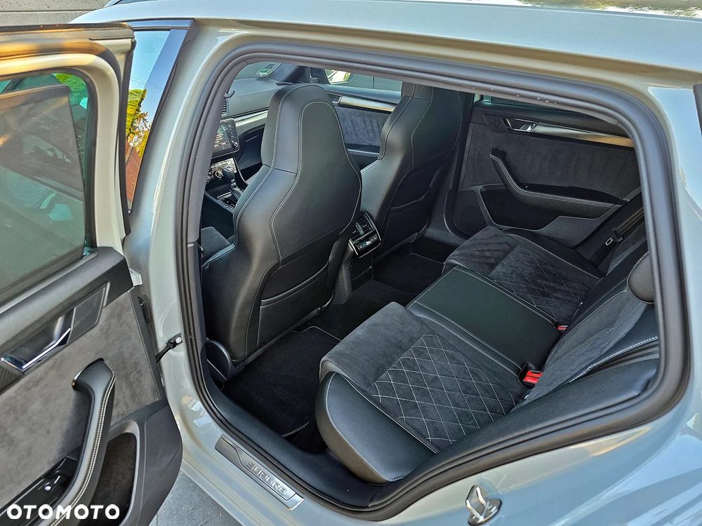 Skoda Superb 2.0 TDI 4x4 DSG Sportline - 17