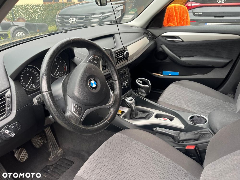 BMW X1 sDrive18d - 12