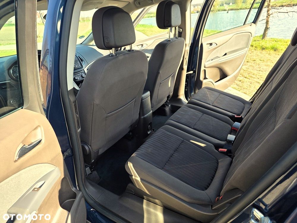 Opel Zafira 1.4 T Cosmo EcoFLEX S&S - 29
