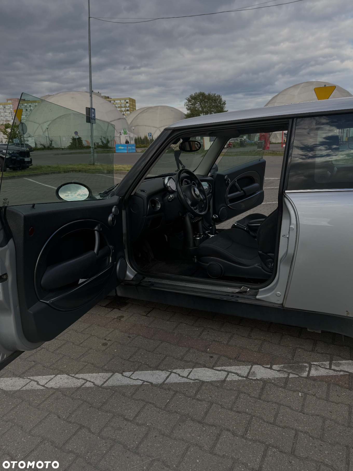 MINI ONE Standard - 18
