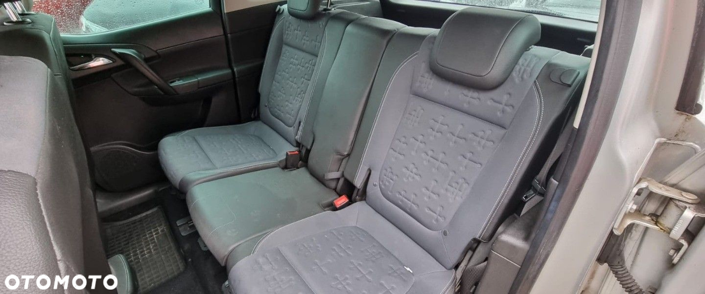 Opel Meriva - 8