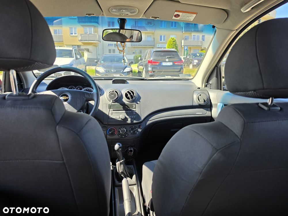 Chevrolet Aveo 1.2 16V Base+ - 12
