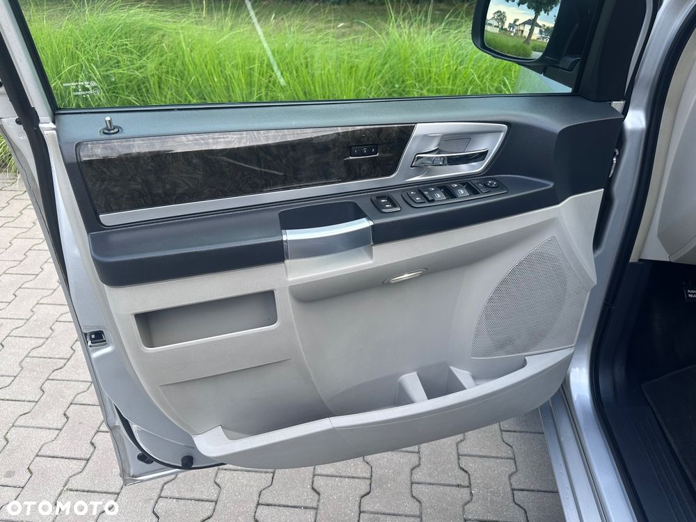 Chrysler Grand Voyager 2.8 CRD Automatik Limited - 11