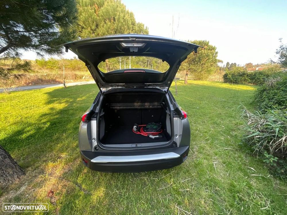 Peugeot e-2008 50 kWh Active - 30