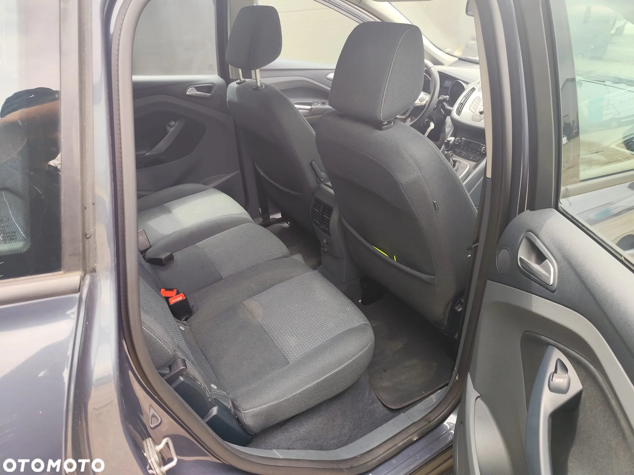Ford C-MAX 1.6 Titanium - 23