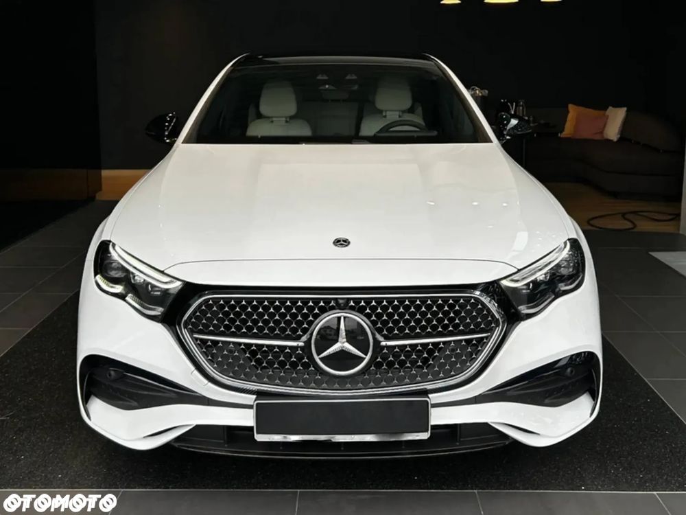 Mercedes-Benz Klasa E 200 4-Matic AMG - 3