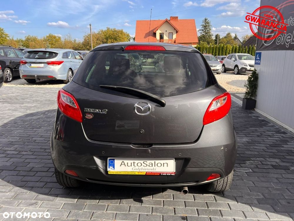 Mazda 2 - 8